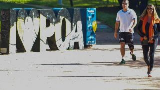 Frequentadores dos parques de Porto Alegre seguem sem utilizar máscara