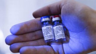 Rússia inicia 2ª fase de testes clínicos de outra vacina para Covid-19