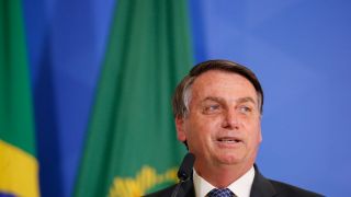Bolsonaro volta a falar em prorrogação do auxílio emergencial até dezembro