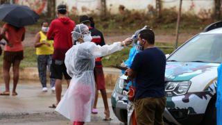 Pandemia do novo coronavírus matou mais de 800 mil pessoas no mundo