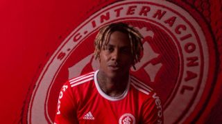 Inter anuncia contratação do atacante uruguaio Abel Hernández