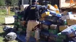 PRF do Paraná apreende dez toneladas de maconha que vinham para o Rio Grande do Sul