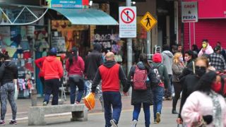 Comércio não-essencial de Porto Alegre tem aumento de 50% nas vendas após reabertura
