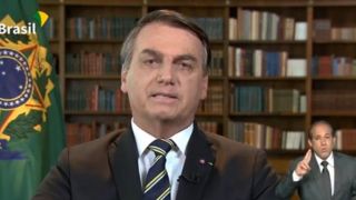 "Independência nos deu liberdade" afirma Bolsonaro em rede nacional