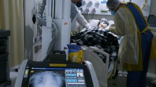 Média móvel de mortes volta a cair após estabilidade e RS chega a 3,8 mil óbitos por Covid-19