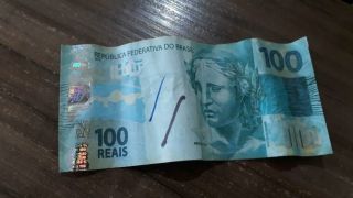 Registros de notas falsas de dinheiro em comércios em Dom Feliciano