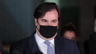 Rodrigo Maia testa positivo para Covid-19