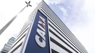 Sem abrir agências neste sábado, Caixa retoma saques do auxílio e do FGTS na próxima semana