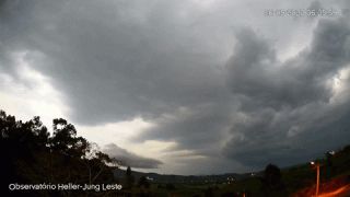 Outubro começa com previsão de chuva, queda de granizo e ventania no RS