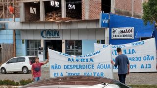 Escola Catulino realiza Marcha como sinal de alerta ao desperdício de água