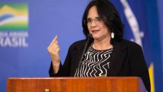 "Cadeia imediatamente", defende Damares sobre caso Robinho
