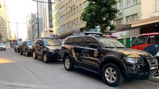 Polícia Federal cumpre mandados em operação que investiga atuação de doleiros no RS