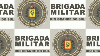 Brigada Militar apreende armas e material de caça em veículo na localidade da Pacheca