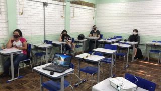 A Justiça decide que as escolas estaduais podem retomar as aulas presenciais a partir desta sexta