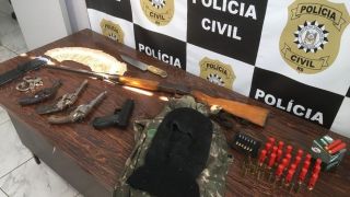 Polícia prende três suspeitos em operação contra violência doméstica em Nova Santa Rita