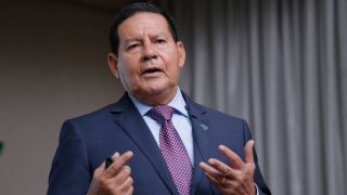 Vice-presidente Hamilton Mourão diz que o governo tem que saber trabalhar com as “peças do tabuleiro”