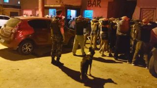 Fiscalização fecha bar que estava lotado em Camaquã