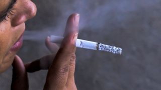 Organização Mundial da Saúde lança campanha para ajudar fumantes a deixar o hábito