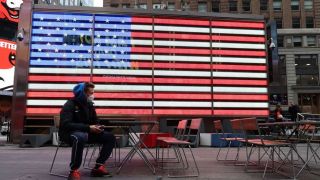 Os Estados Unidos registram mais de 3 mil mortes por coronavírus em 24 horas