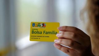 Bolsa Família: beneficiários com NIS final 2 recebem 9ª parcela do auxílio