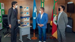Rio Grande do Sul recebe doação de luvas da província de Shiga para auxiliar no combate à pandemia do coronavírus