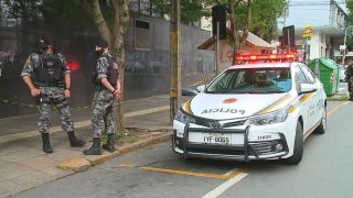 Psicóloga é morta a tiros em estrada de Quatro Irmãos