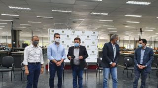 Educação de Camaquã é contemplada com novos ônibus