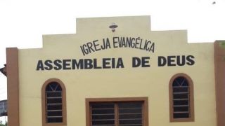 Igreja Assembleia de Deus do Faxinal precisa de dois violões 