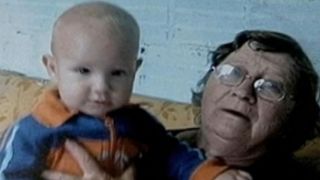 Madrinha é acusada de matar o próprio afilhado com iogurte envenenado é julgada em camaquã