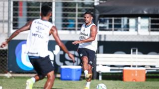 Com retornos de peças importantes, Grêmio treina focado no São Paulo