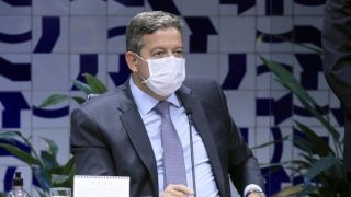 Presidente da Câmara dos Deputados diz que a “situação está ficando crítica” e cobra alternativa do governo para o auxílio emergencial