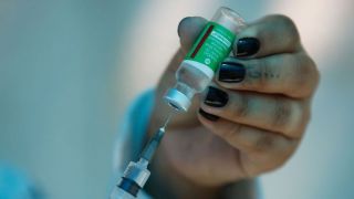 Pesquisadores de Oxford anunciam testes da vacina contra Covid-19 em crianças e adolescentes
