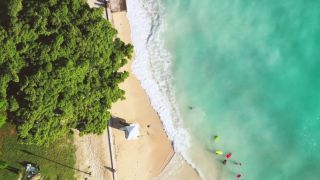Objetos flutuantes podem provocar afogamento no mar