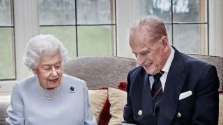 Príncipe Philip, marido da rainha Elizabeth II, morre aos 99 anos