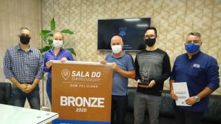 Dom Feliciano recebe certificação de bronze da Sala do empreendedor do SEBRAE