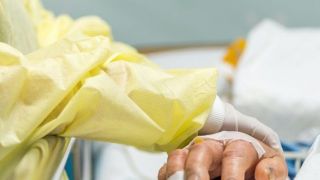 Brasil tem mais 3.687 mortes por Covid. Média móvel permanece acima de 3 mil