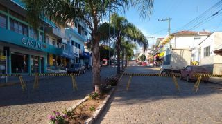 Avenida Borges de Medeiros está passando por pinturas