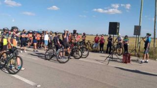 Mobilização de ciclistas pede manutenção e poda de vegetação da Rodovia ERS 350