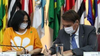Bolsonaro assina decreto para combater a violência infanto-juvenil