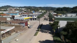 Frio diminui, e sol predomina em todas as regiões nesta segunda-feira Já na terça-feira, frente fria avança pelo Estado