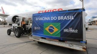 Instituto Butantan recebe neste sábado insumos para 10 milhões de doses de vacinas contra o coronavírus