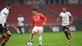 Inter tem retrospecto negativo com a ausência de Taison