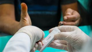 Rio Grande do Sul registra 5.593 novos casos de Covid e 98 óbitos