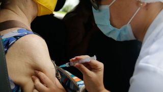 Vacina da gripe foi estendida a todas as faixas etárias e segue até sexta-feira (09)