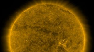 Nasa registra explosões solares que podem afetar a atmosfera terrestre