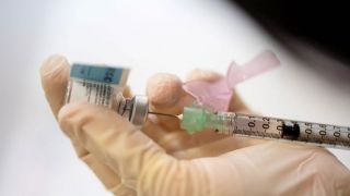Brasil tem 1.320 mortes por Covid nas últimas 24 horas; óbitos seguem com tendência de estabilidade