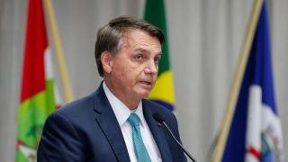 Bolsonaro diz que vai continuar a “luta” por voto impresso