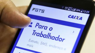 Quase 13 milhões de brasileiros aderiram ao saque-aniversário do FGTS