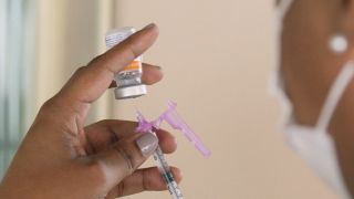 Prefeituras gaúchas recebem cerca de um milhão de vacinas contra o coronavírus