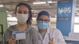 Mais da metade da população de adolescentes já foi vacinada contra a covid-19 no RS